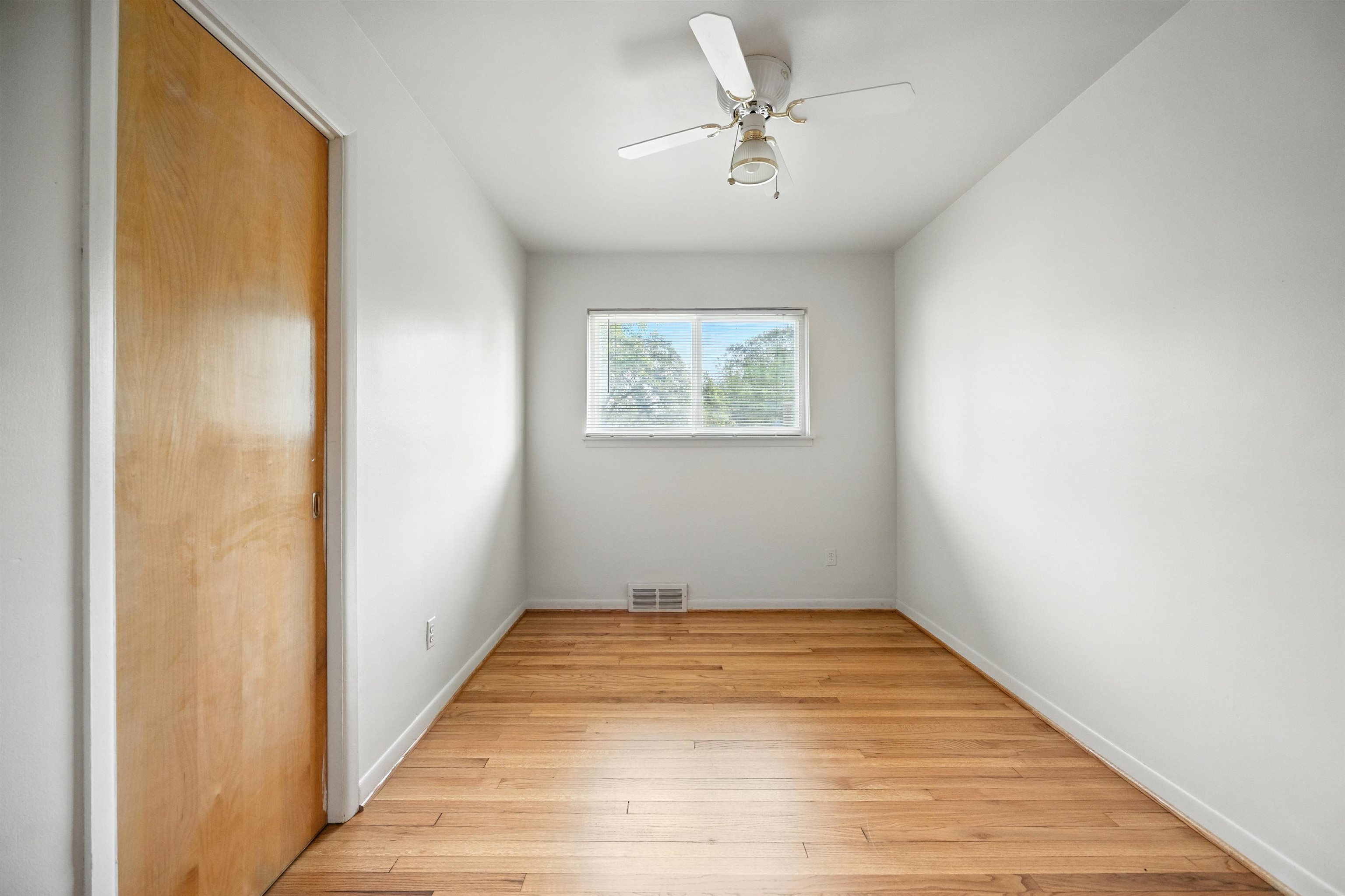 38351 Dequindre Road Troy, MI 48083 - Photo 19 of 25