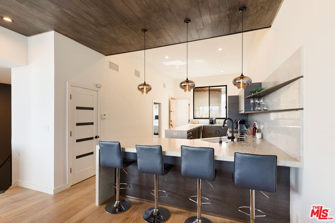 6209 Pacific Avenue, Unit 201 Playa del Rey, CA 90293 - Photo 13 of 48