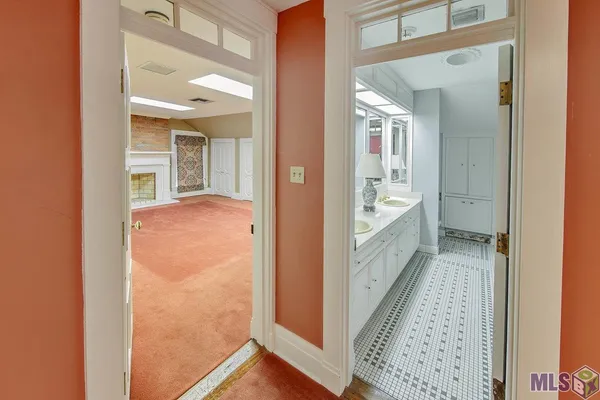 $2,300,000 | 4084 Highway 311, Houma, LA 70360