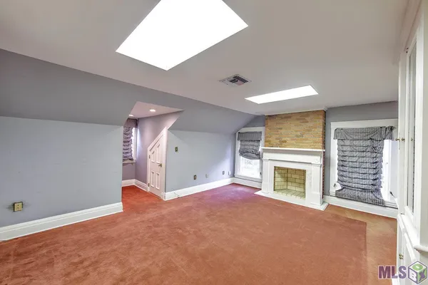 $2,300,000 | 4084 Highway 311, Houma, LA 70360