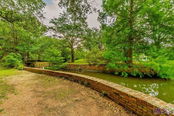 $2,300,000 | 4084 Highway 311, Houma, LA 70360