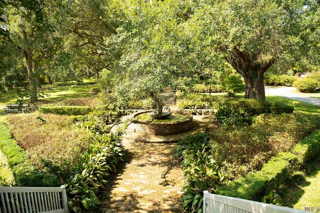 $2,300,000 | 4084 Highway 311, Houma, LA 70360