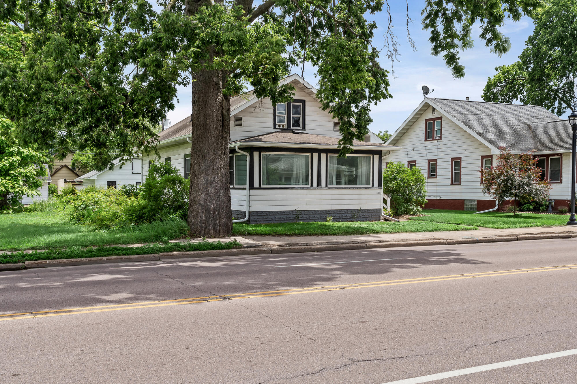 1328 George Street La Crosse, WI 54603 - Photo 1 of 31 1328 George