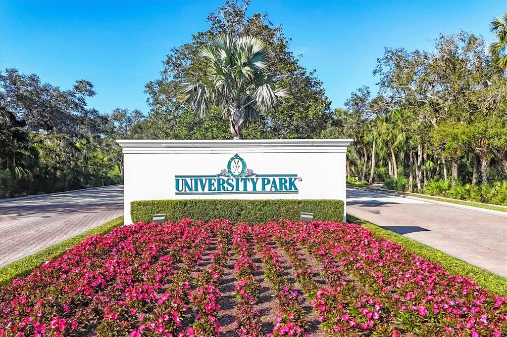 7904 Hampton Court University Park, FL 34201 - Photo 29 of 50