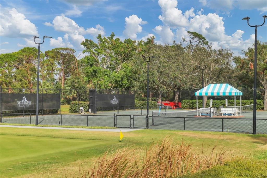 7904 Hampton Court University Park, FL 34201 - Photo 50 of 50