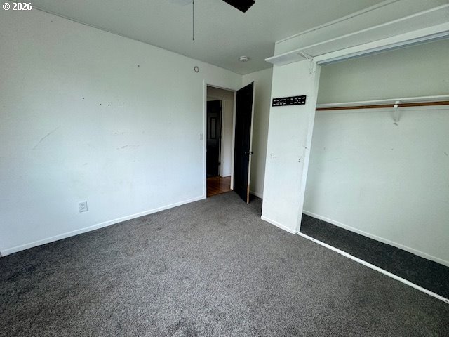 3215 William Street Longview, WA 98632 - Photo 25 of 37 Bedroom