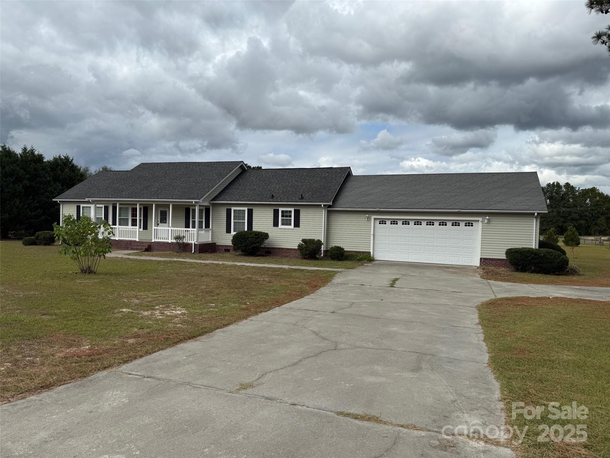1074 Jones Road Kershaw, SC 29067 - Photo 4 of 29 Gallery Image 4