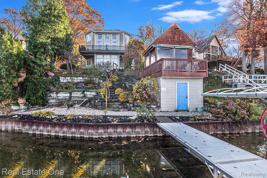 3221 Ridge Road White Lake, MI 48383 - Photo 45 of 65 Gallery Image 45