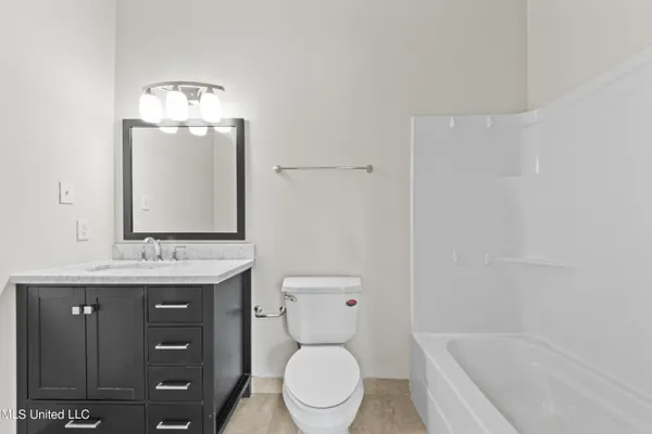 $327,500 | 116 Davis Avenue, Unit E, Pass Christian, MS 39571