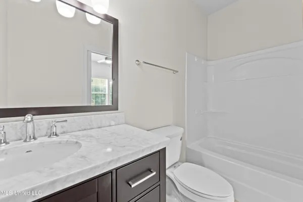 $327,500 | 116 Davis Avenue, Unit E, Pass Christian, MS 39571