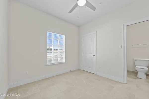 $327,500 | 116 Davis Avenue, Unit E, Pass Christian, MS 39571