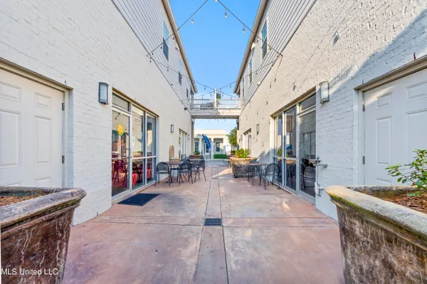 $327,500 | 116 Davis Avenue, Unit E, Pass Christian, MS 39571