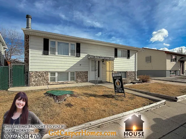 $295,000 | 347 Big Horn Street, Evansville, WY 82636