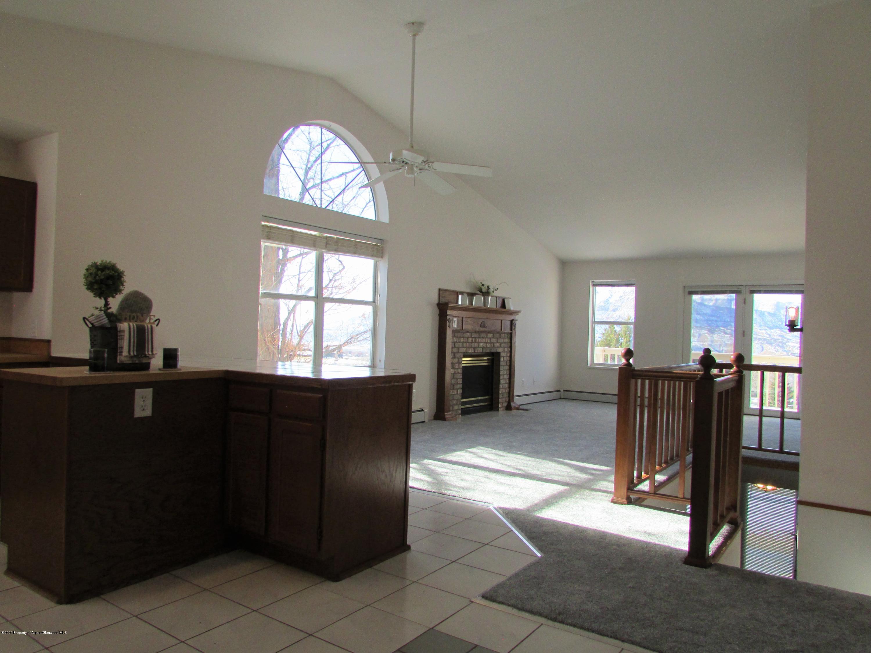 7 West Ridge Court Parachute, CO 81635 - Photo 3 of 22 Living Room