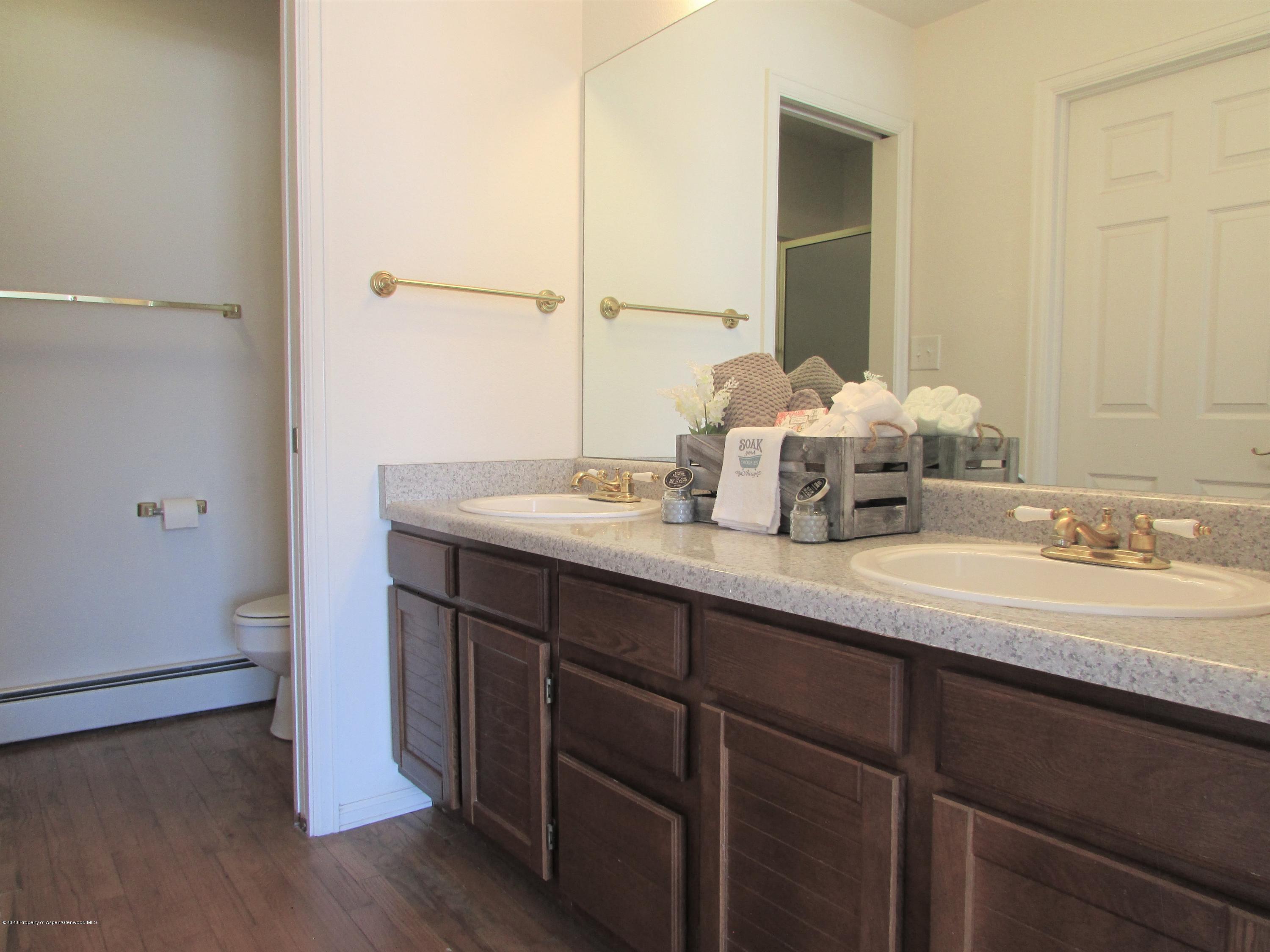 7 West Ridge Court Parachute, CO 81635 - Photo 10 of 22 Master Bath