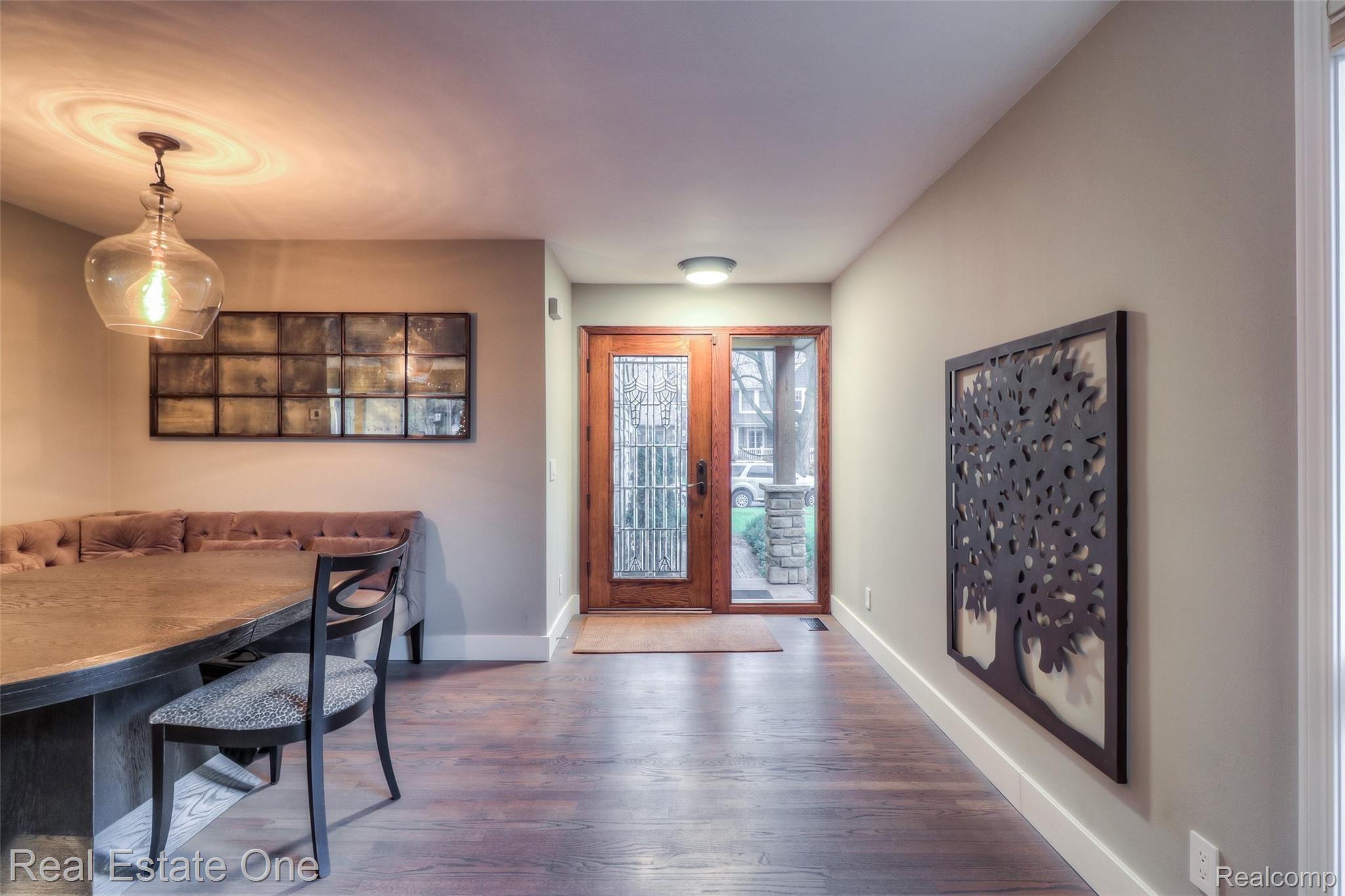 360 Linwood Avenue Rochester, MI 48307 - Photo 10 of 50 360 Linwood_LRT-2019_-2 - Copy.JPG