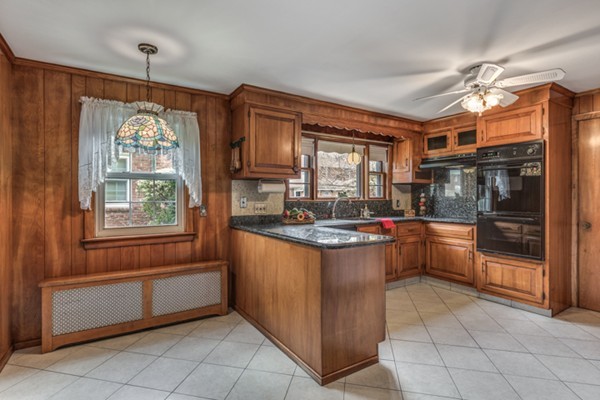 266 Lawrence Road Medford, MA 02155 - Photo 17 of 30 Gallery Image 17