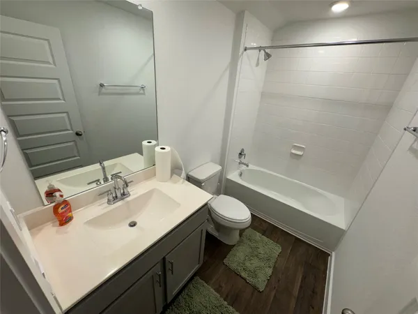 $2,600 | 204 James River Drive, Hutto, TX 78634