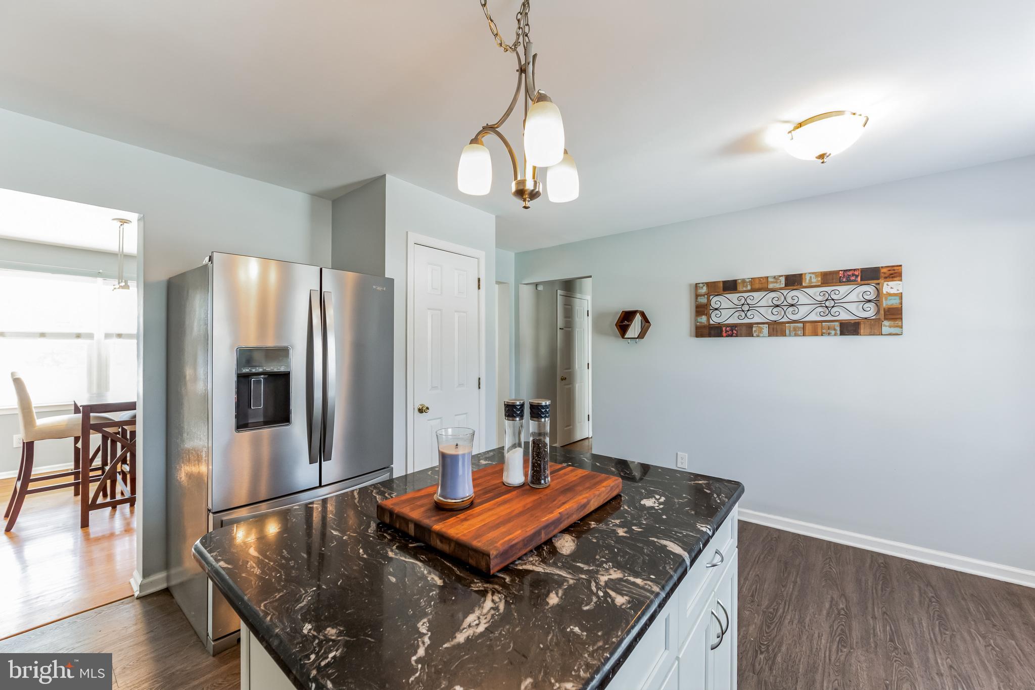 48 Danvers Circle Newark, DE 19702 - Photo 14 of 40 Kitchen Island