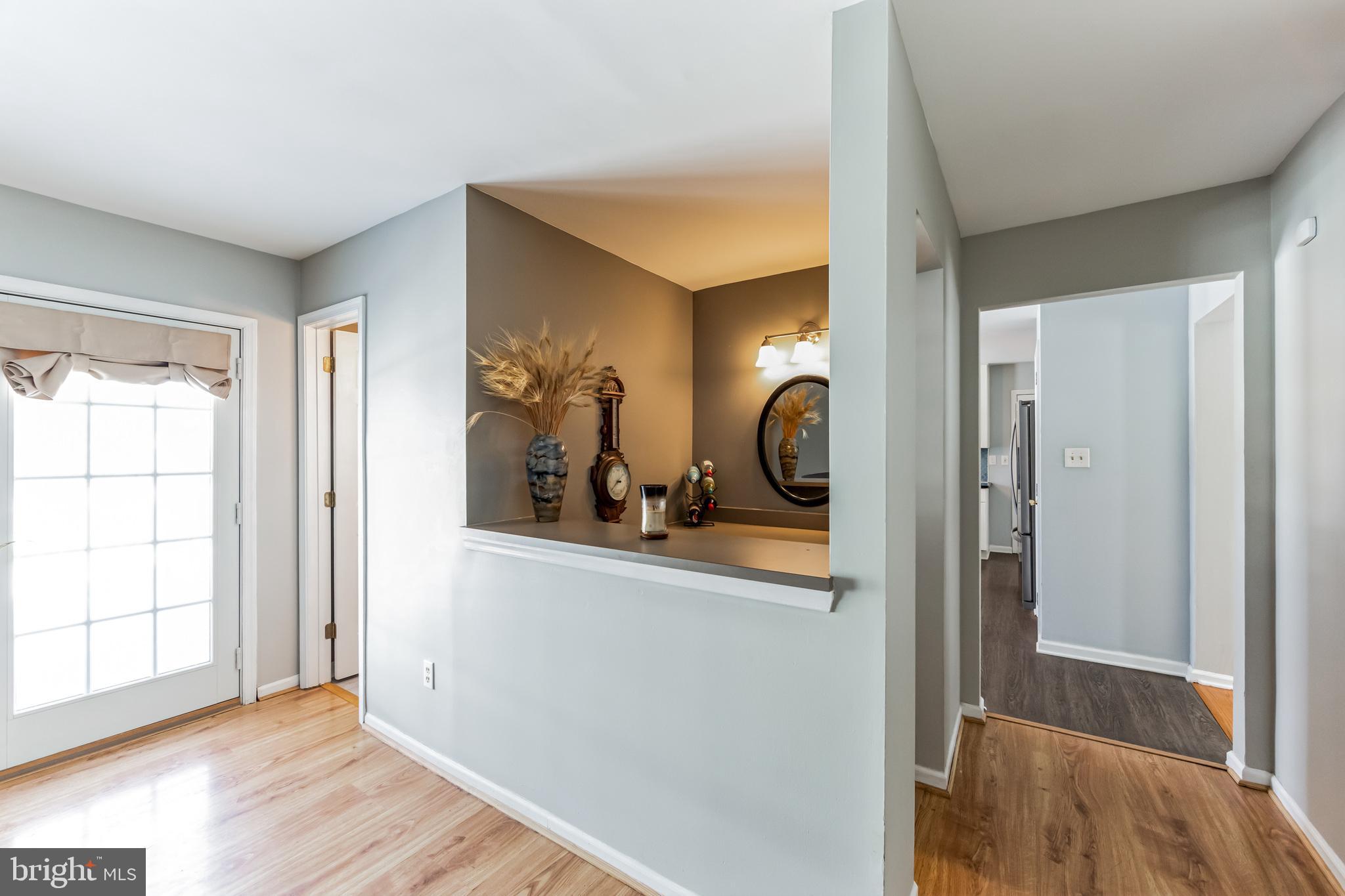 48 Danvers Circle Newark, DE 19702 - Photo 19 of 40 Bar/ Family room