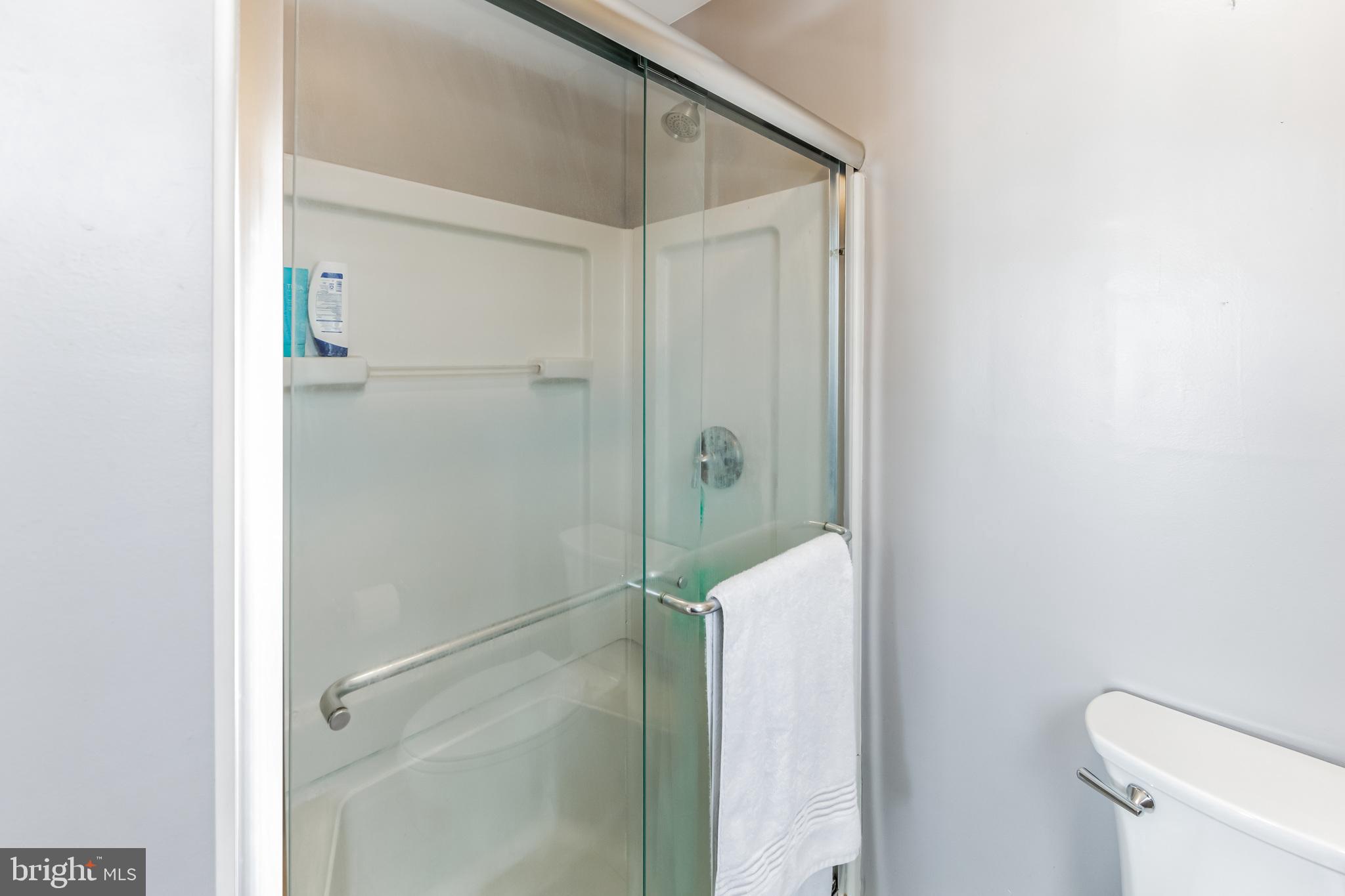 48 Danvers Circle Newark, DE 19702 - Photo 26 of 40 Updated Primary Bath