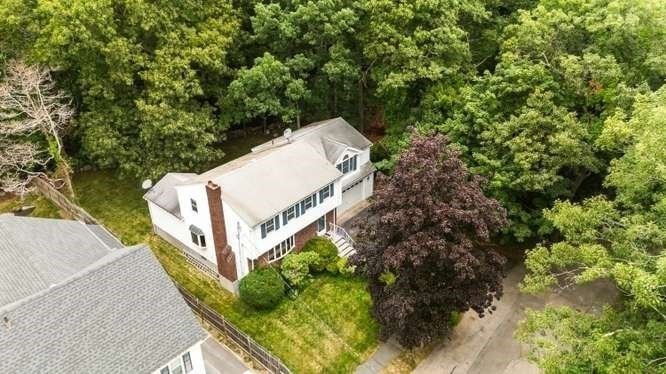 44 Quarry Lane Milton, MA 02186 - Photo 4 of 42