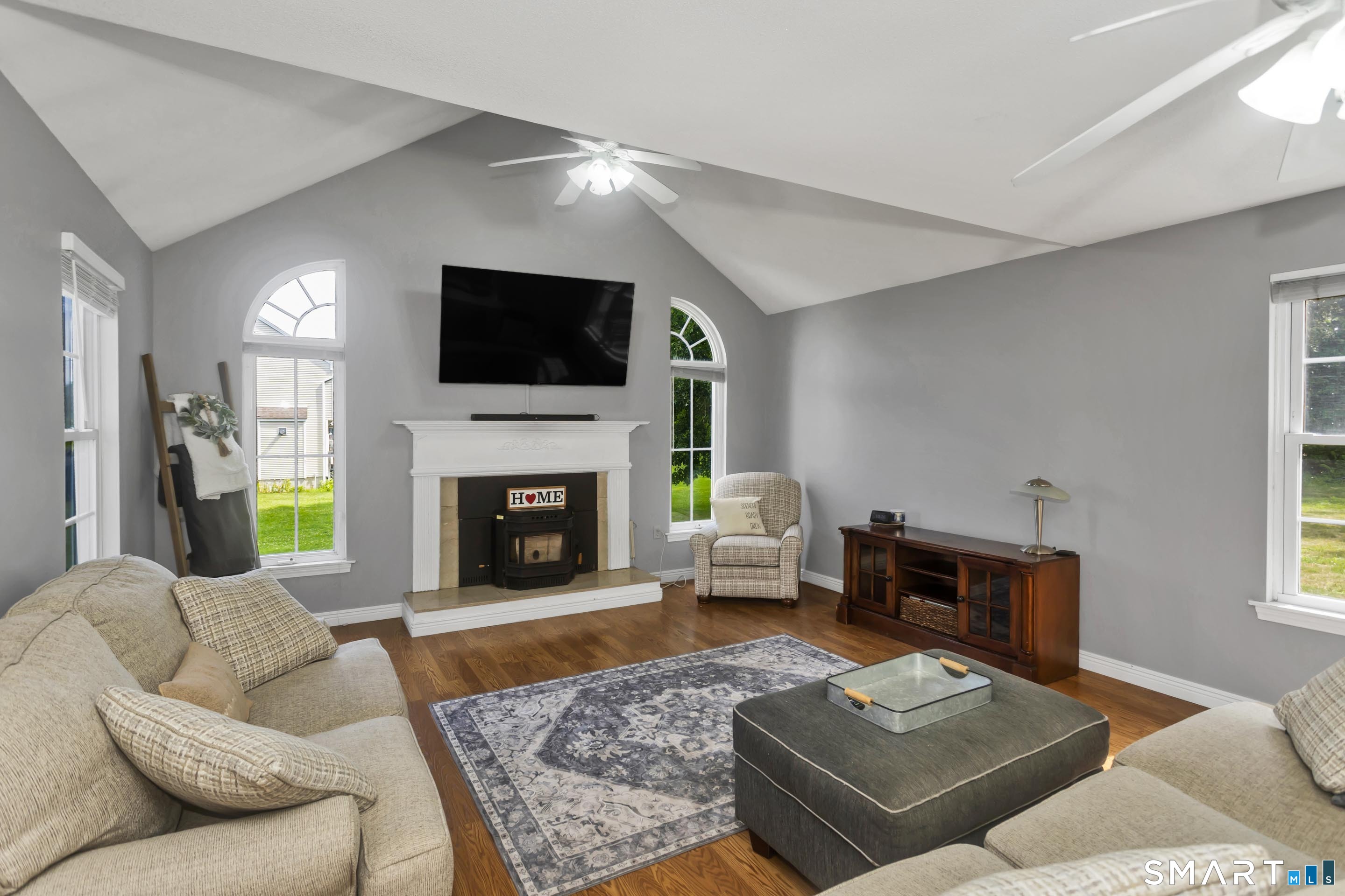 191 Abbe Road Enfield, CT 06082 - Photo 4 of 39