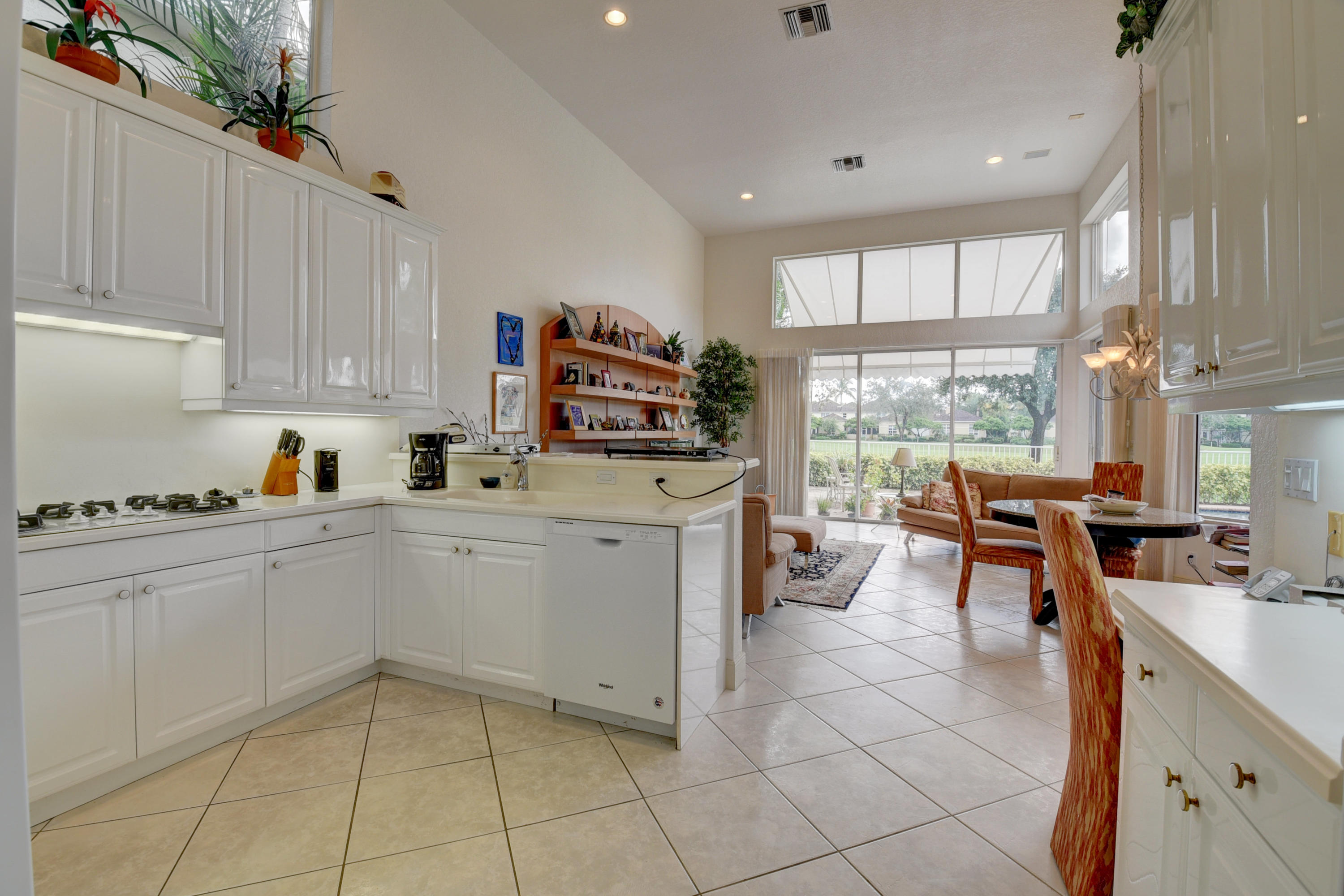 4096 Briarcliff Circle Boca Raton, FL 33496 - Photo 11 of 26 Kitchen - 3