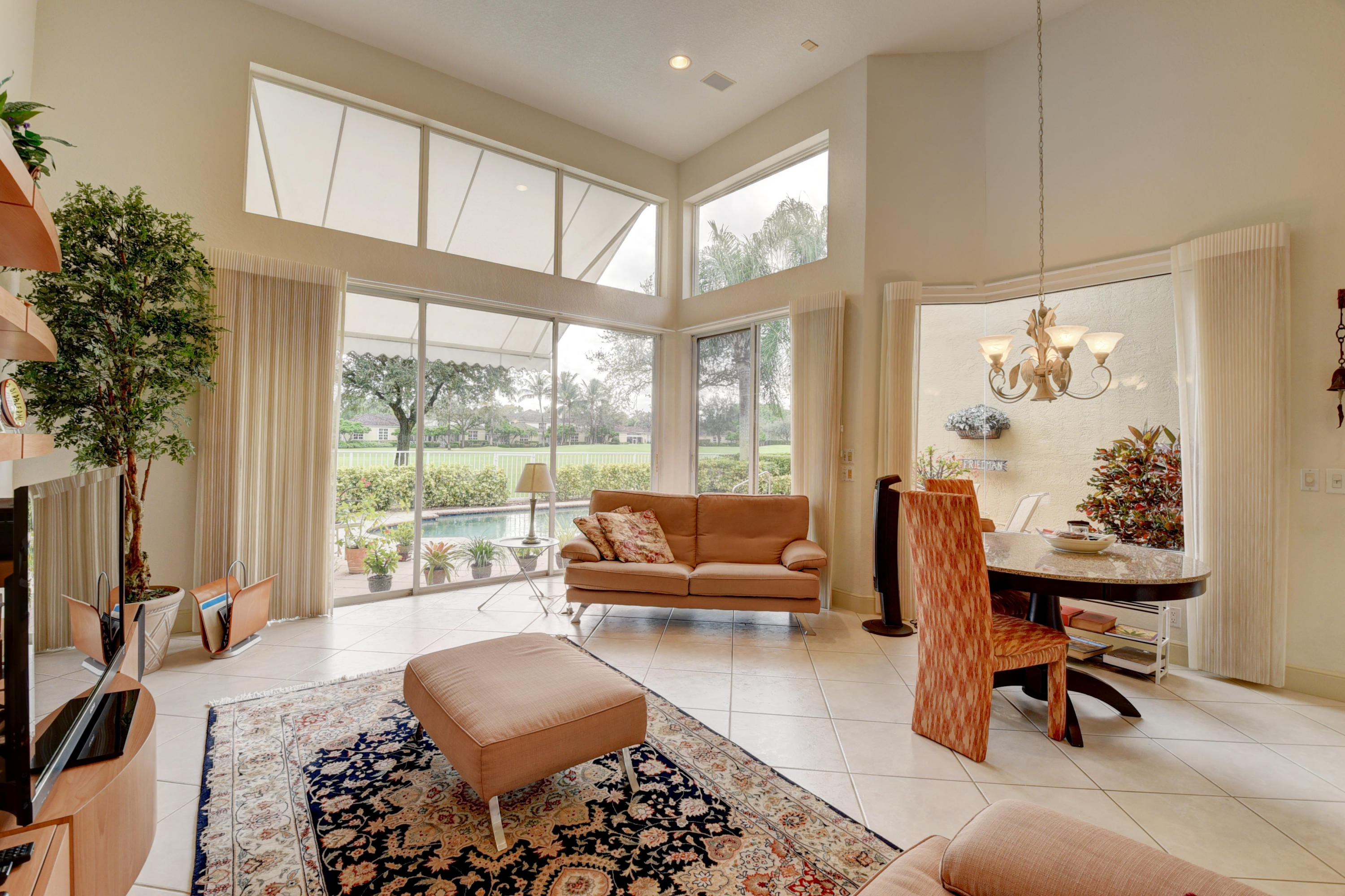 4096 Briarcliff Circle Boca Raton, FL 33496 - Photo 12 of 26 Family Room - Breakfast Area
