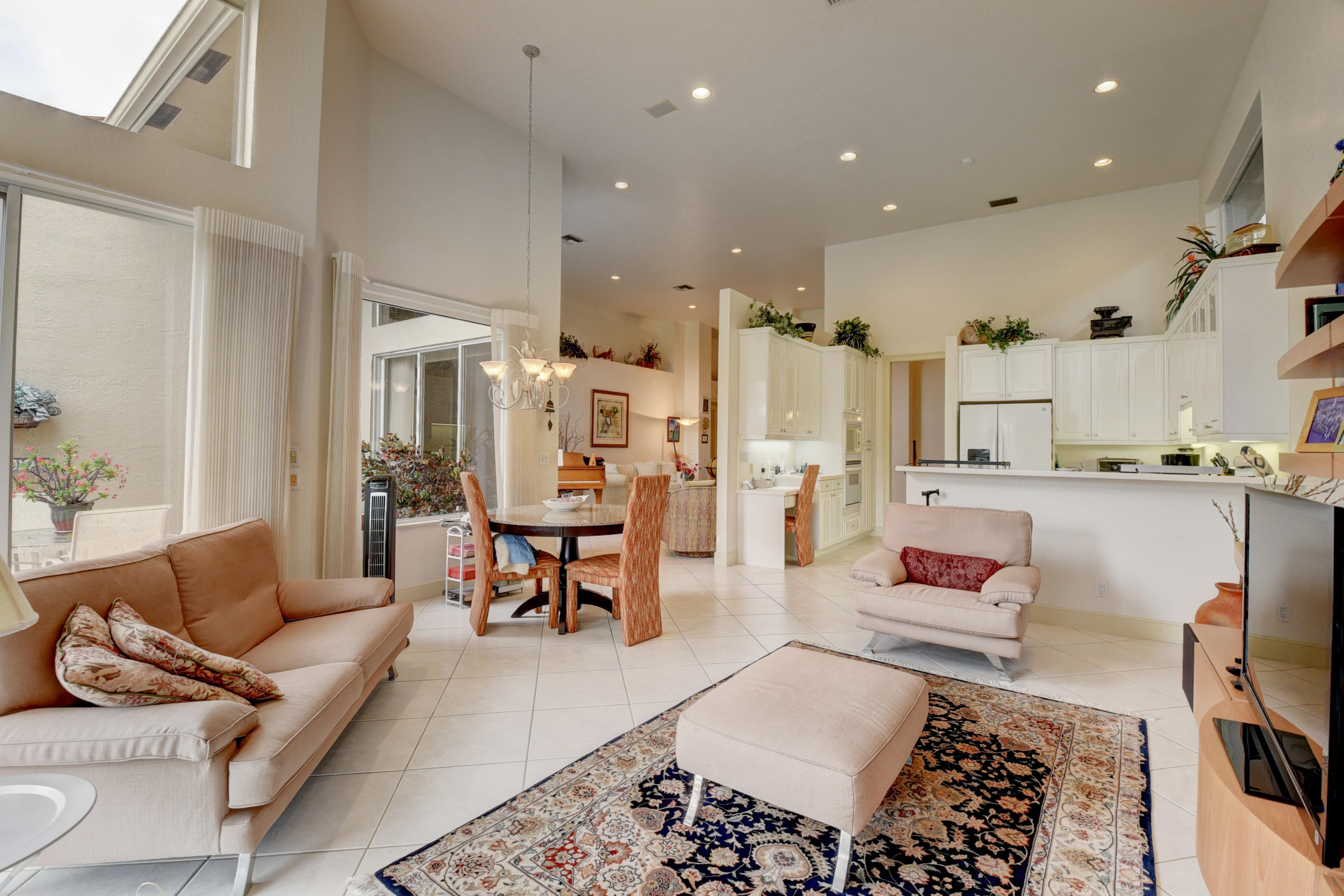 4096 Briarcliff Circle Boca Raton, FL 33496 - Photo 14 of 26 Family Room -2