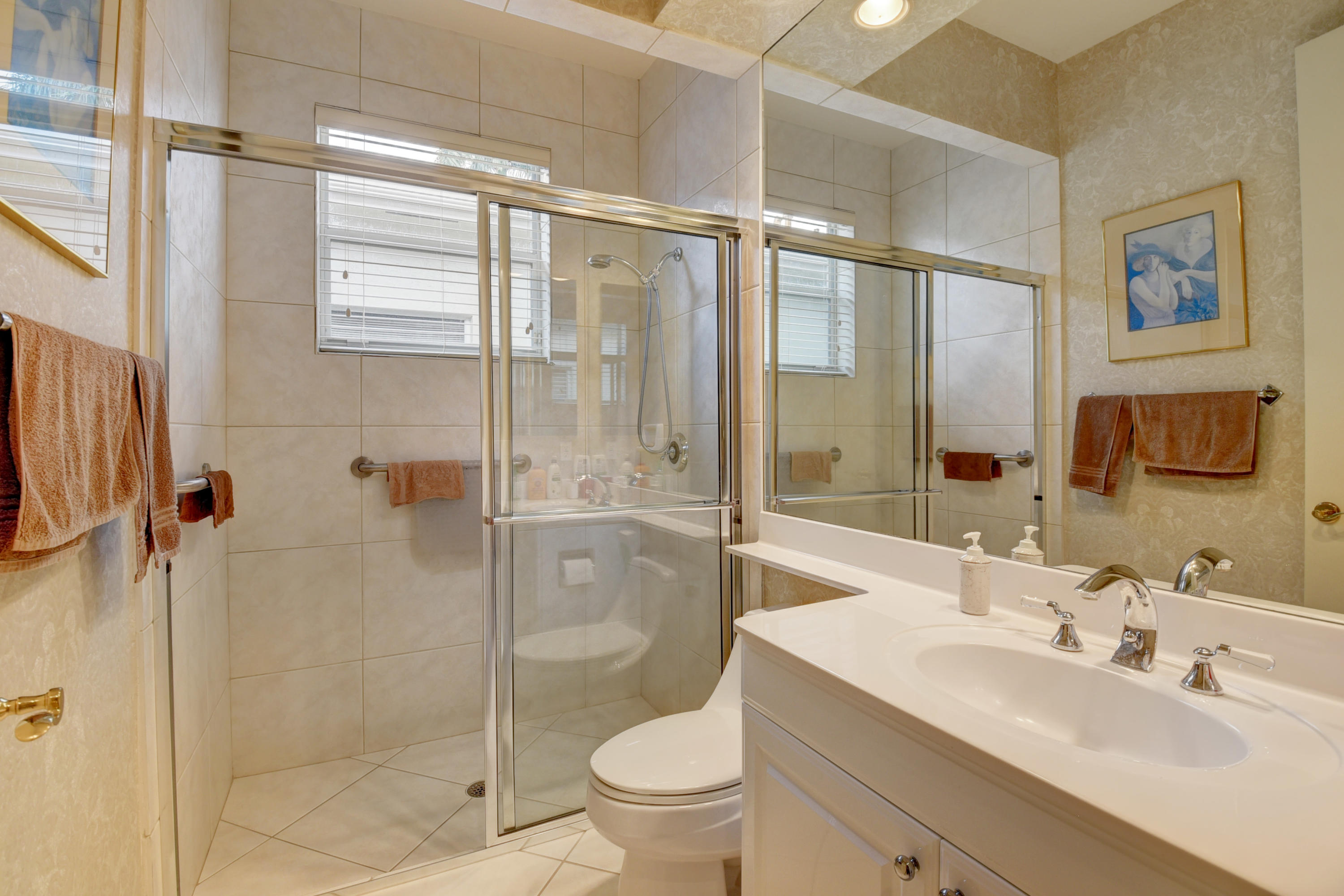 4096 Briarcliff Circle Boca Raton, FL 33496 - Photo 20 of 26 Bathroom 3