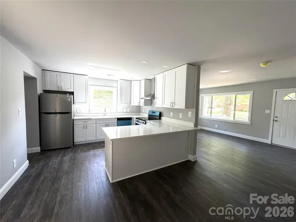 $345,000 | 1200 Weststone Drive, Charlotte, NC 28208