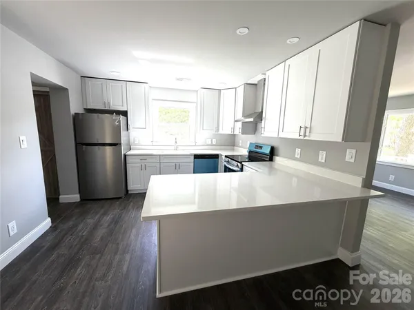 $345,000 | 1200 Weststone Drive, Charlotte, NC 28208