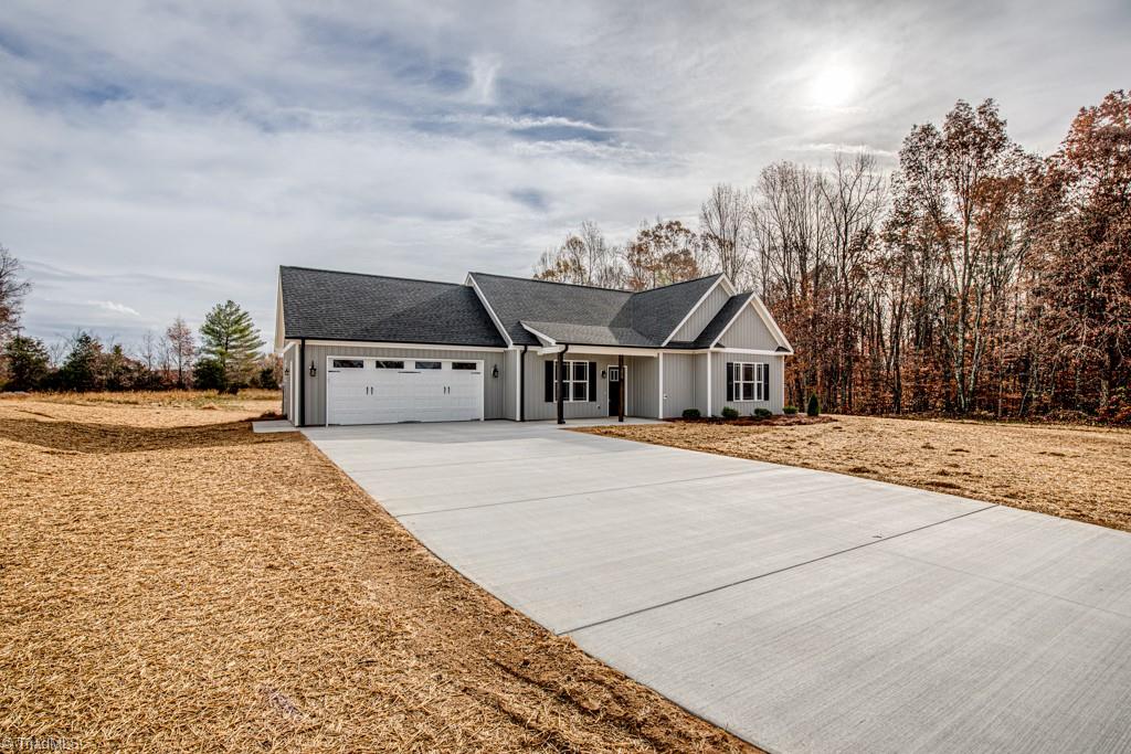 1216 Spry Road Winston-Salem, NC 27107 - Photo 3 of 41 Gallery Image 3