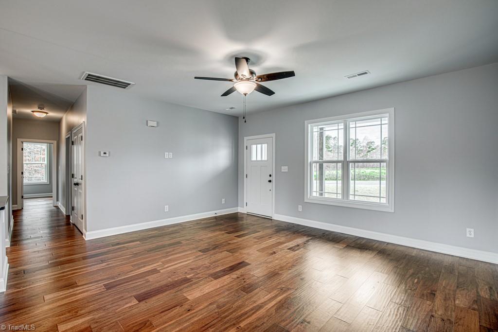 1216 Spry Road Winston-Salem, NC 27107 - Photo 6 of 41 Gallery Image 6