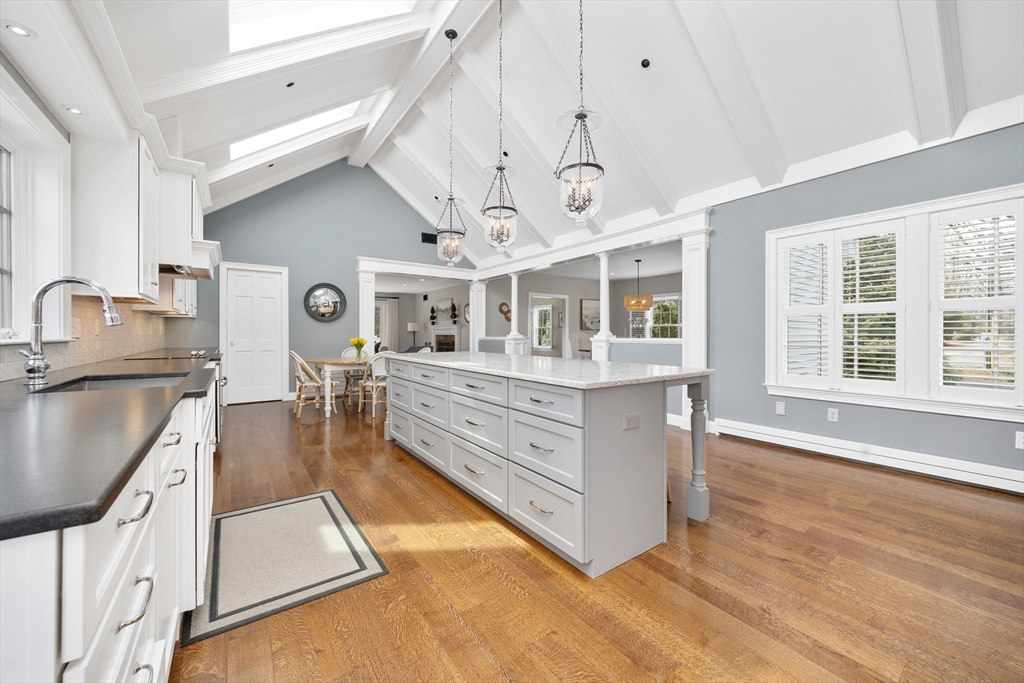 7 Spring Lane Hingham, MA 02043 - Photo 4 of 42