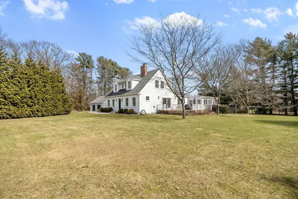 $2,795,000 | 7 Spring Lane, Hingham, MA 02043