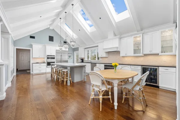 $2,795,000 | 7 Spring Lane, Hingham, MA 02043