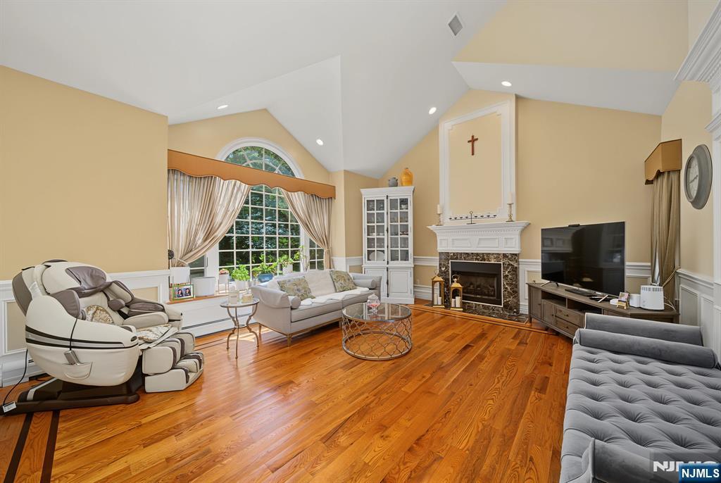 29 Meadow Street Demarest, NJ 07627 - Photo 17 of 50