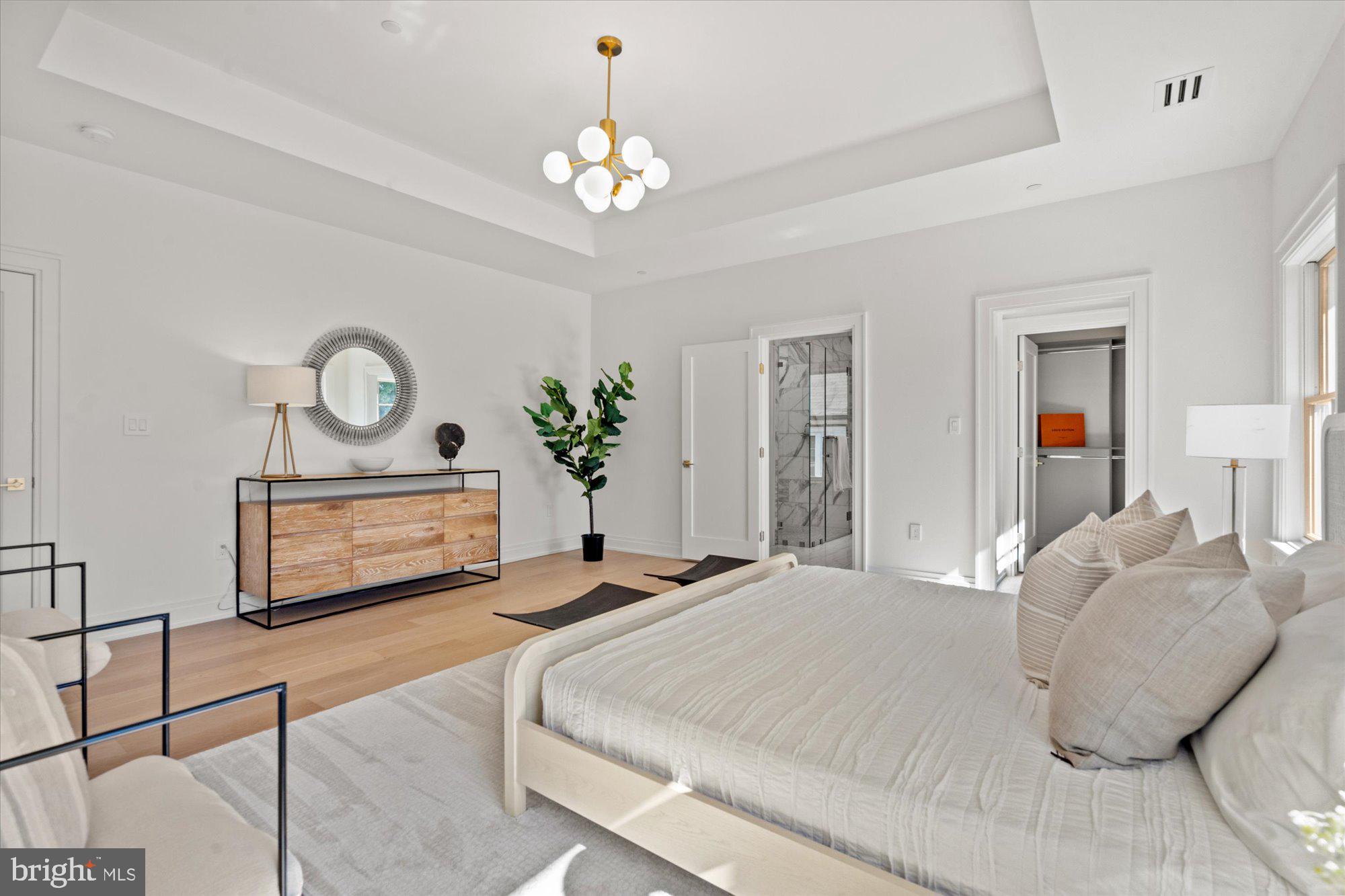 5022 Cathedral Avenue Northwest Washington, DC 20016 - Photo 23 of 50