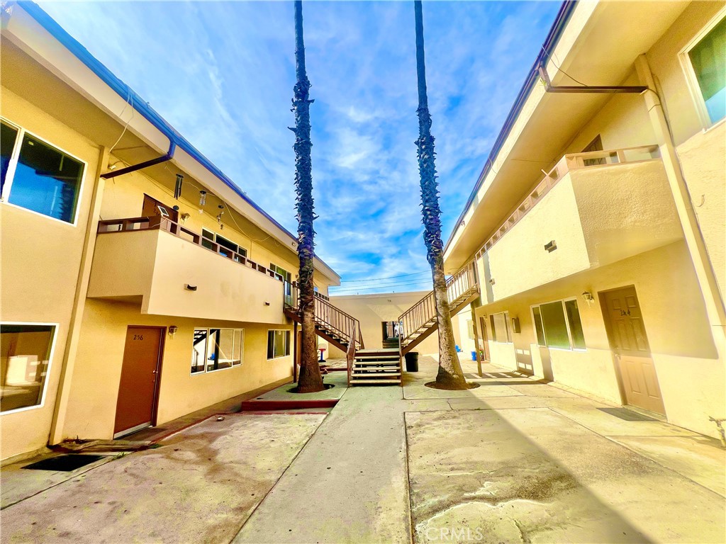 242 West Jackson Street Rialto, CA 92376 - Photo 1 of 9 Gallery Image 1