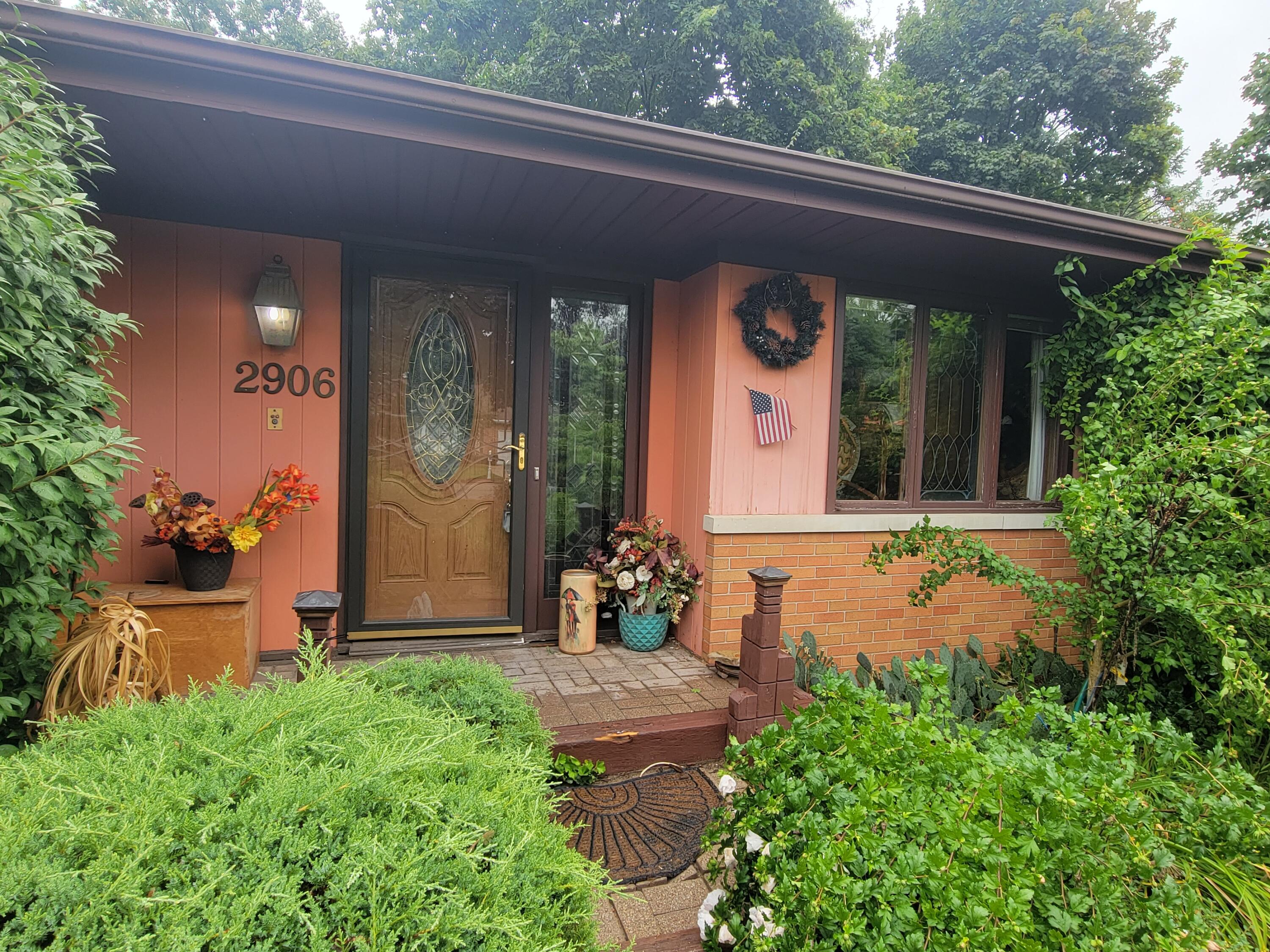2906 North Cambridge Road Lansing, MI 48911 - Photo 1 of 21 20230817_141758