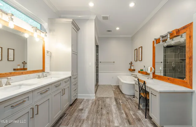 $1,089,000 | 295 Posey Lane, Vaughan, MS 39179