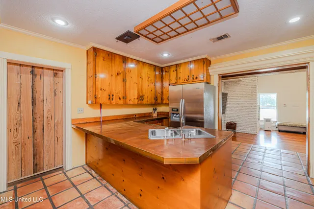 $1,089,000 | 295 Posey Lane, Vaughan, MS 39179