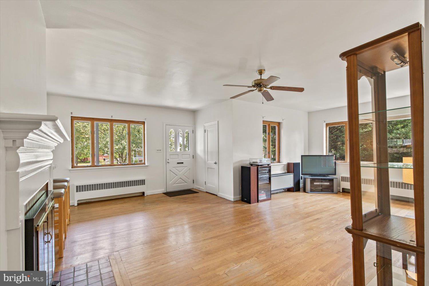 322 Beverly Road Camp Hill, PA 17011 - Photo 11 of 28