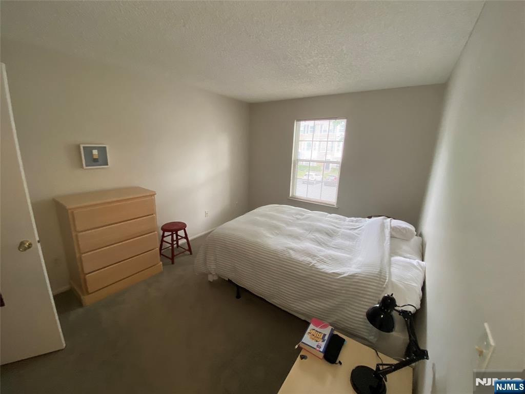 643 Plum Terrace Mahwah, NJ 07430 - Photo 6 of 19