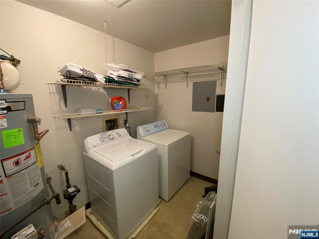 643 Plum Terrace Mahwah, NJ 07430 - Photo 9 of 19