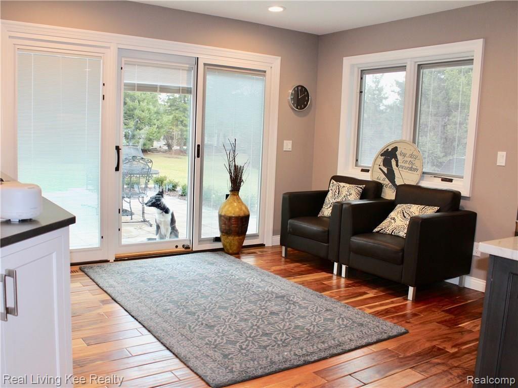 5879 Murfield Drive Rochester, MI 48306 - Photo 9 of 37