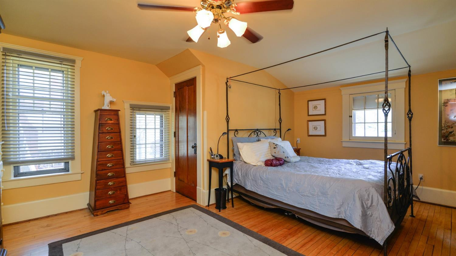 1404 Cambridge Road Ann Arbor, MI 48104 - Photo 33 of 59 Photo 33