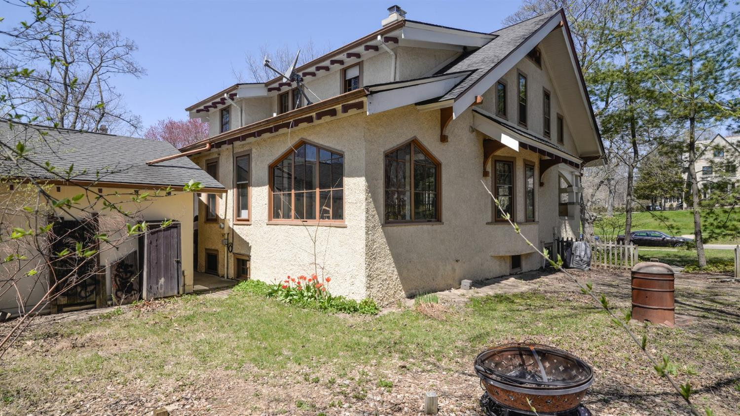 1404 Cambridge Road Ann Arbor, MI 48104 - Photo 4 of 59 Photo 4